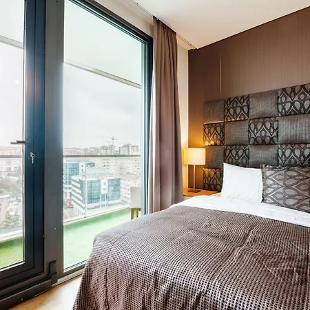 Apartment Lux W Balcony 1 Min To Metro In Merter Istanbul
